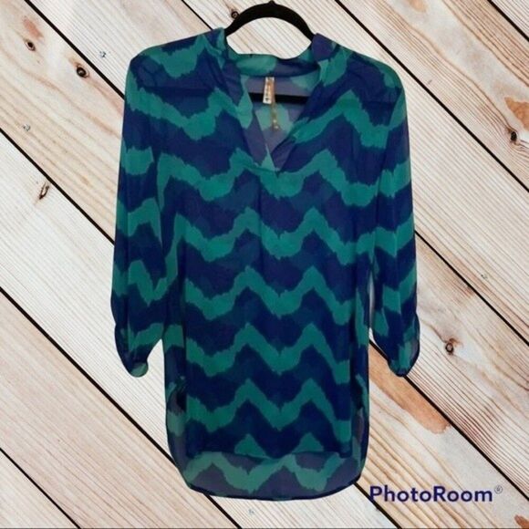 Auditions Blue & Aqua Wavy Print Blouse - Picture 1 of 4